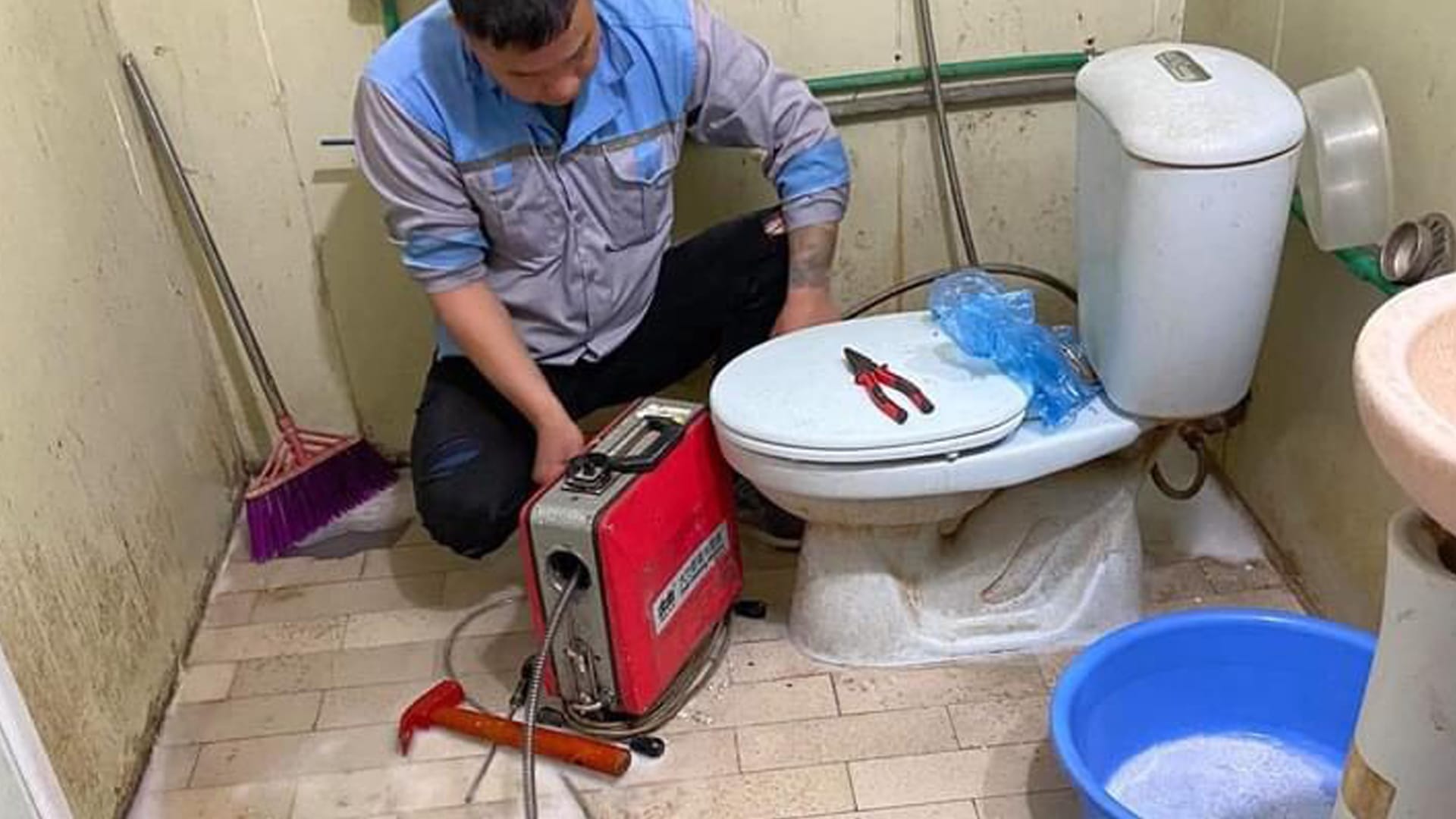 Rút hầm cầu tại Bình Chánh